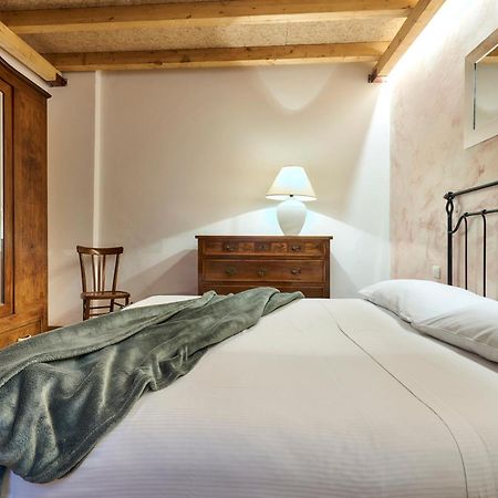 Вілла Casa “La Contrada” Варенна Екстер'єр фото